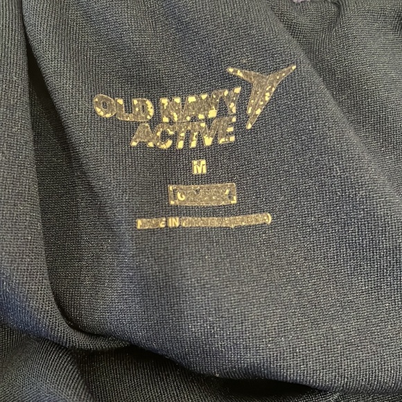 Old navy shorts - Picture 3 of 3